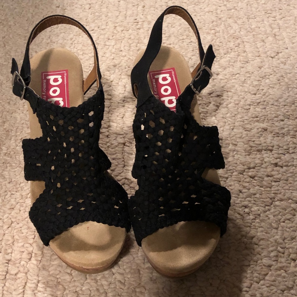 Women’s wedge shoes